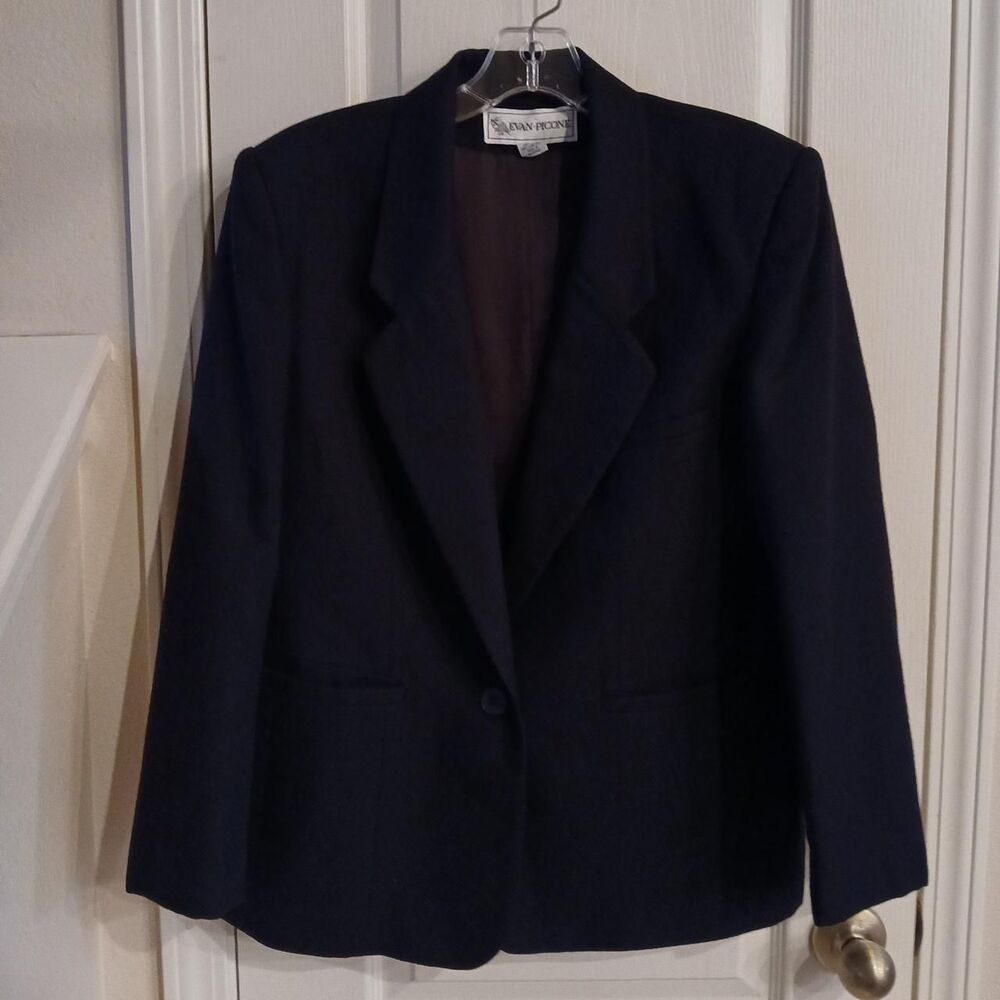 Vintage Evan Picone classic black 100% wool lined blazer shoulder pads Size 12